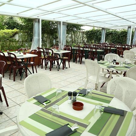 Hotel Restaurant Maison Blanche Рюнжи Экстерьер фото