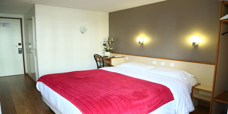 Hotel Restaurant Maison Blanche Рюнжи Экстерьер фото