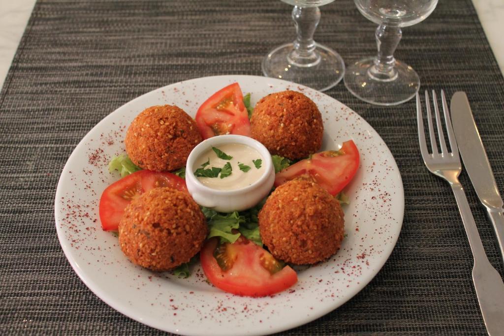 Hotel Restaurant Maison Blanche Рюнжи Экстерьер фото