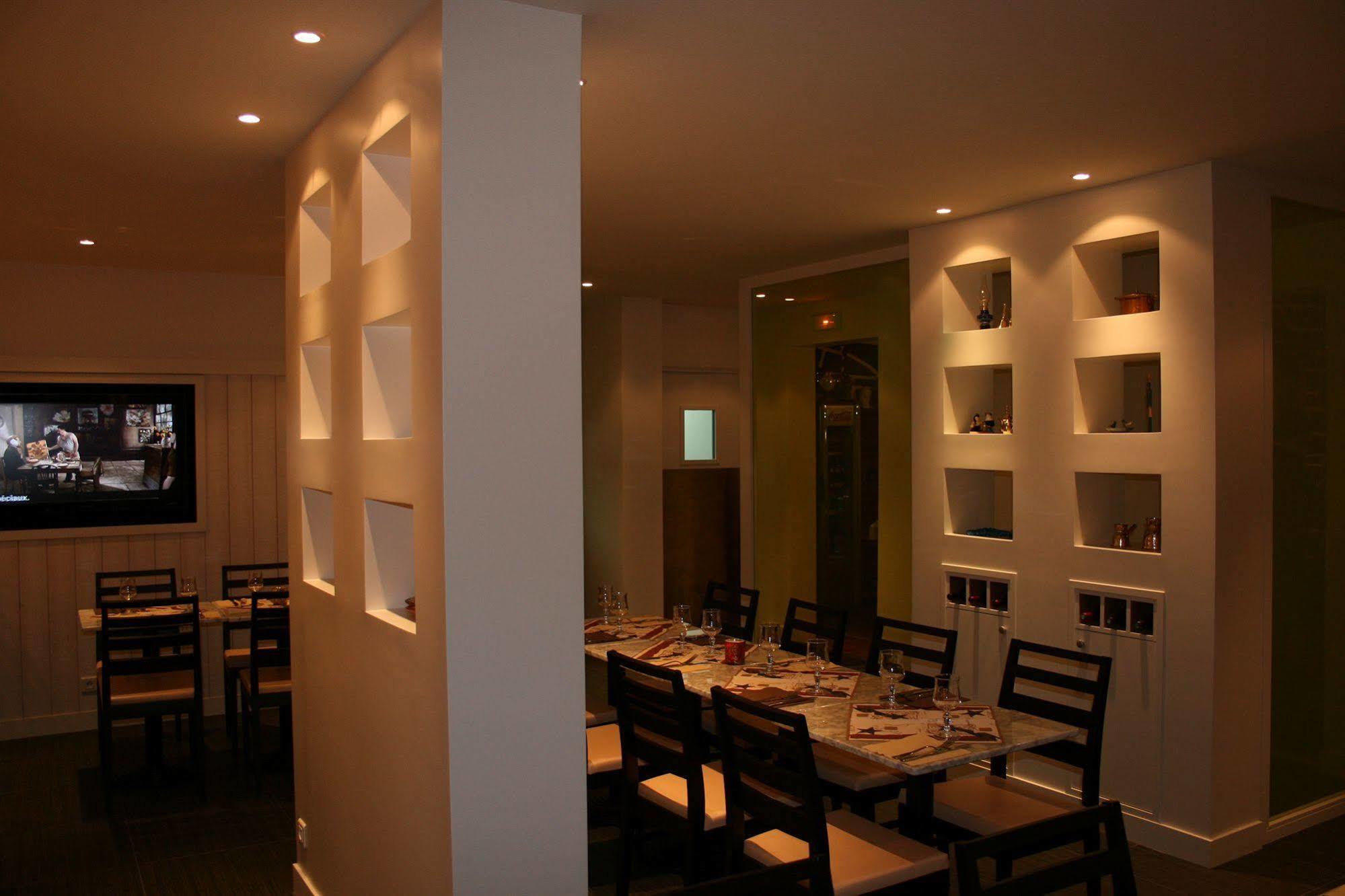 Hotel Restaurant Maison Blanche Рюнжи Экстерьер фото