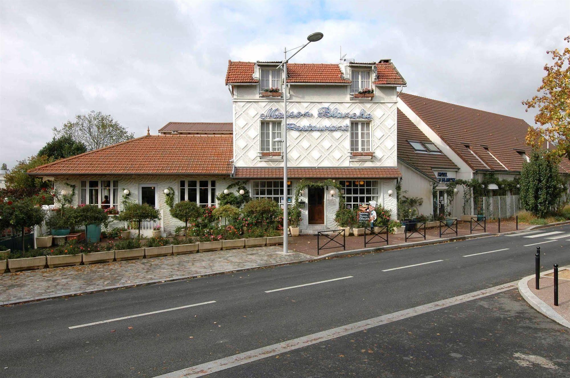 Hotel Restaurant Maison Blanche Рюнжи Экстерьер фото