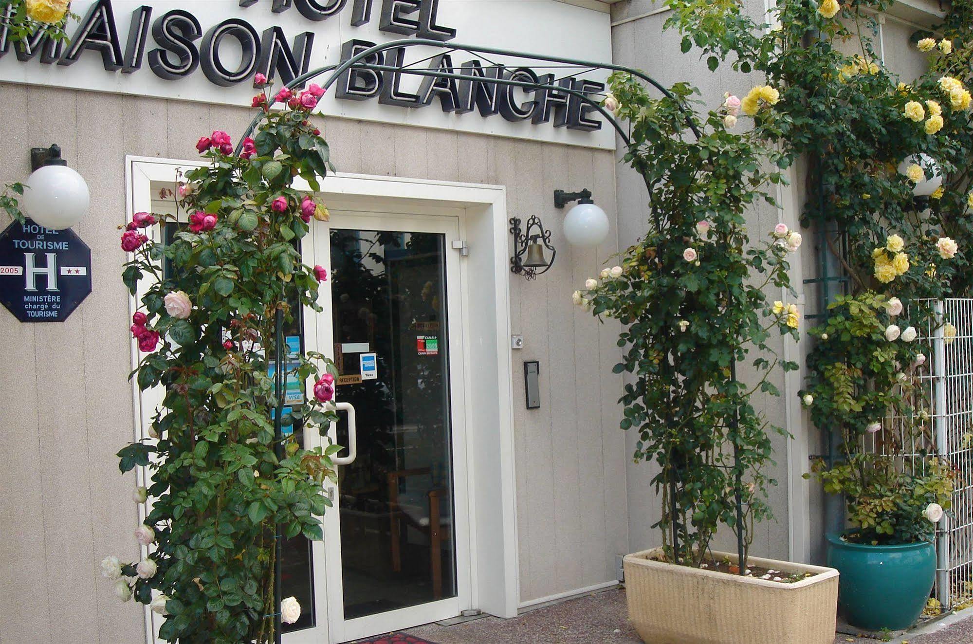 Hotel Restaurant Maison Blanche Рюнжи Экстерьер фото