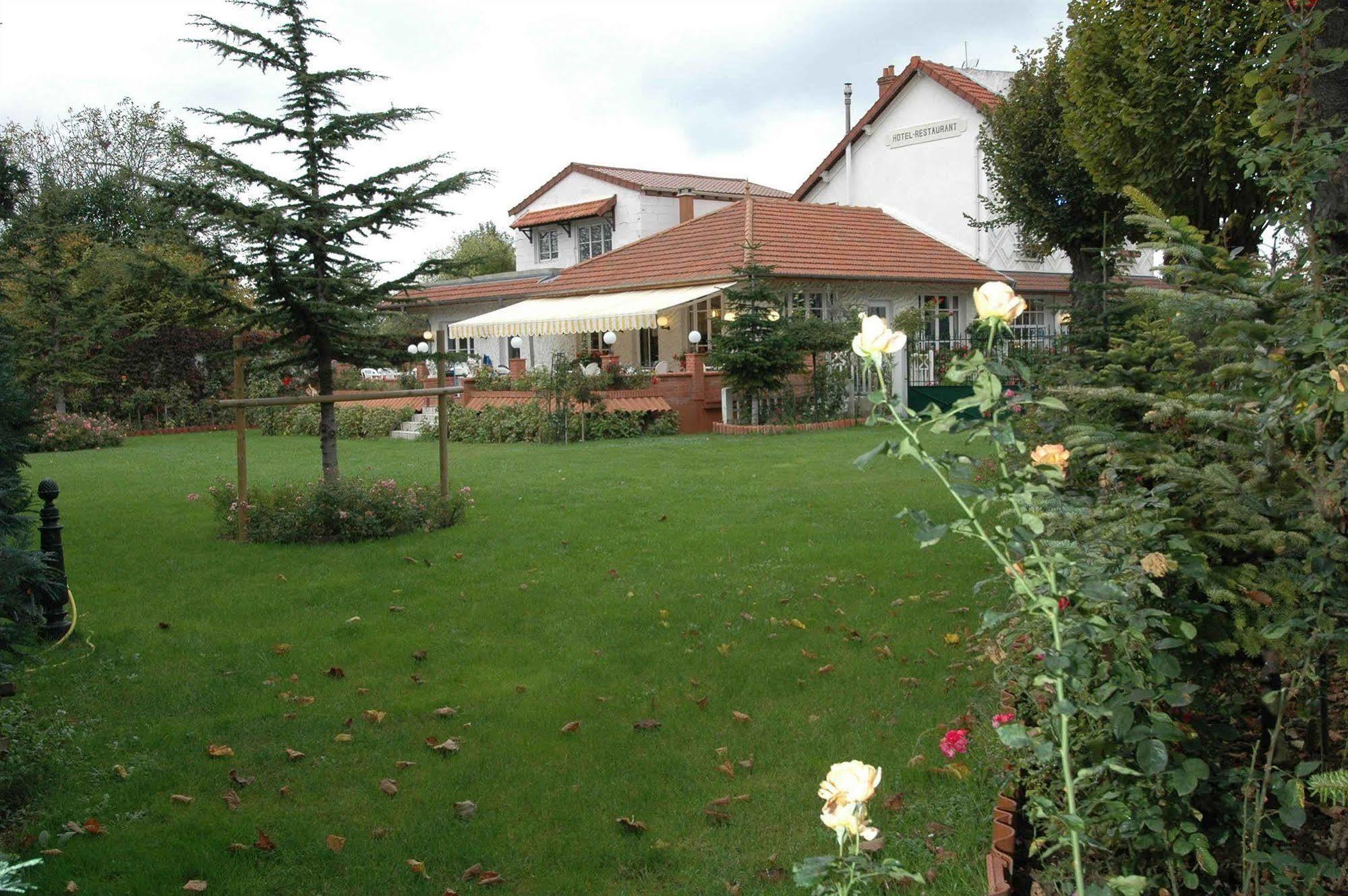 Hotel Restaurant Maison Blanche Рюнжи Экстерьер фото